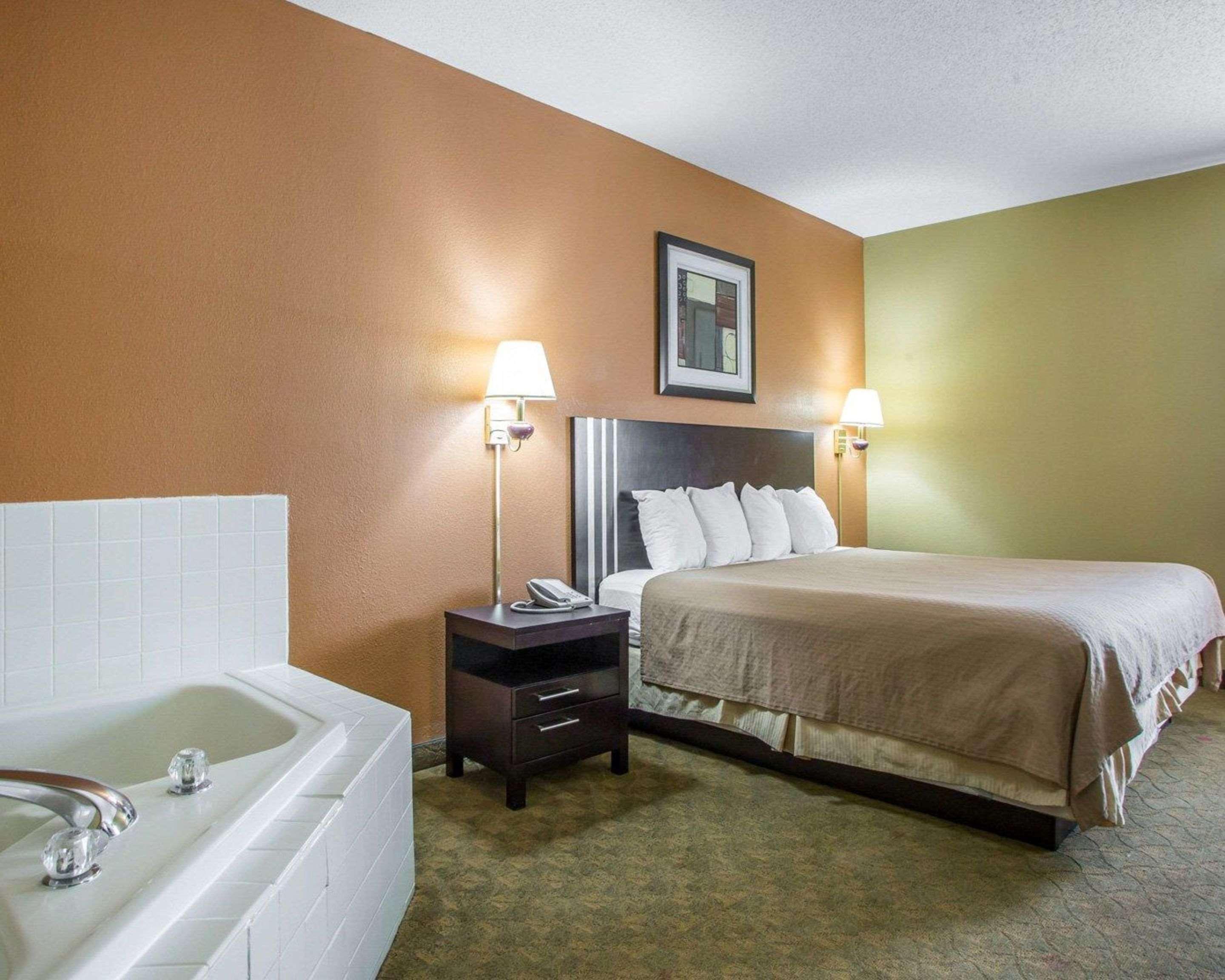 Quality Inn Merrillville Extérieur photo